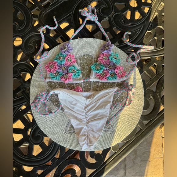 Beach Bunny Swimwear Delilah bikini in multi - Picture 7 of 9